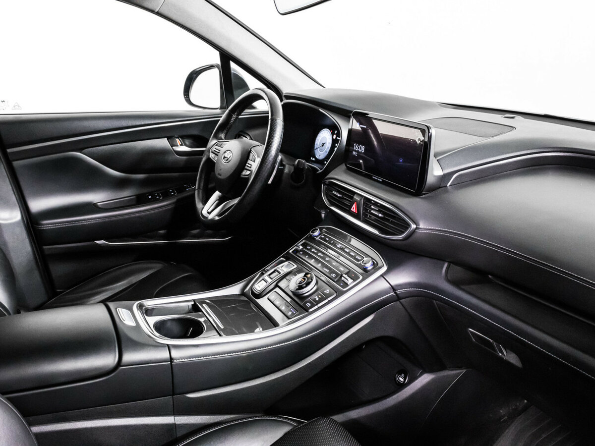 Hyundai Santa Fe с пробегом — 2021 год. Фото: #6