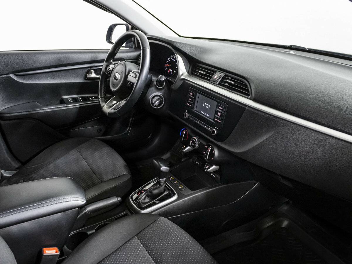 Kia Rio с пробегом — 2021 год. Фото: #6