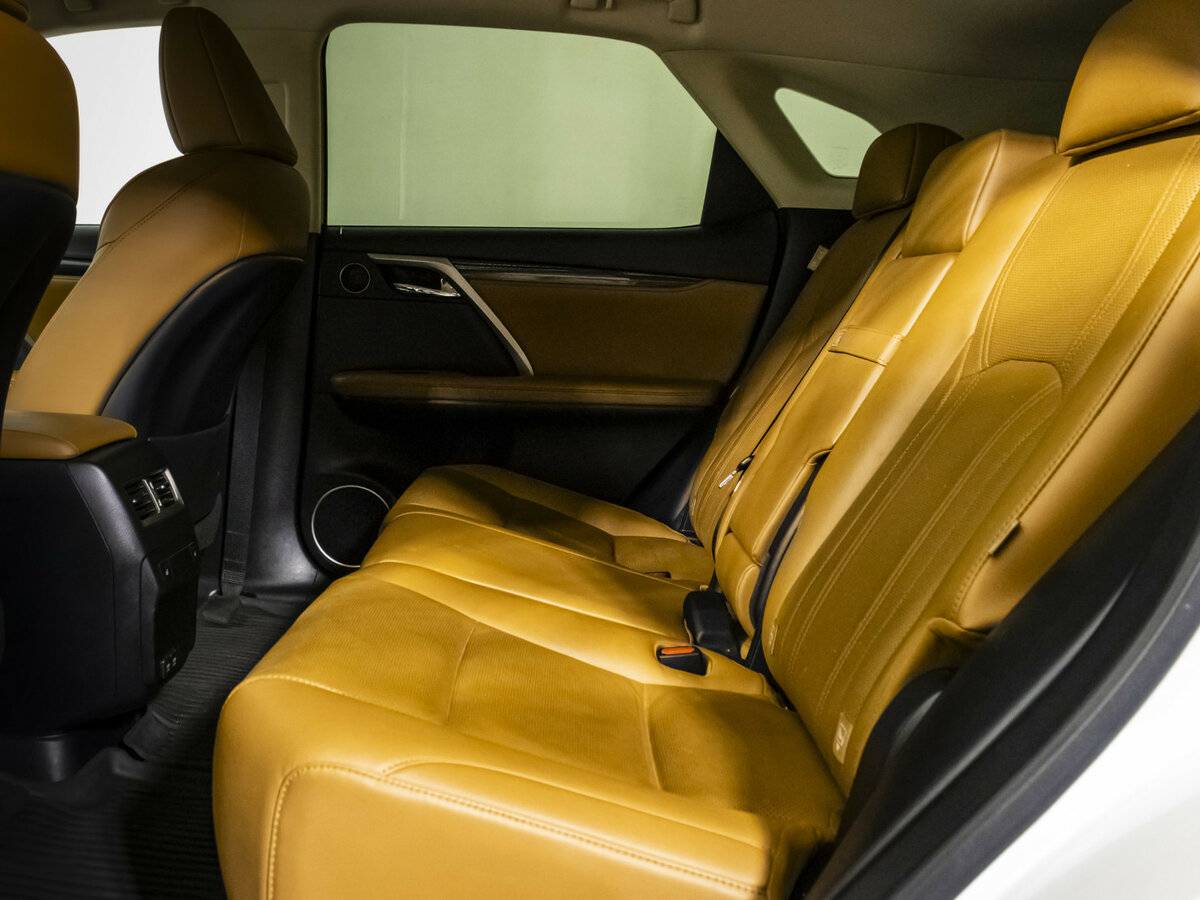 Lexus RX с пробегом — 2020 год. Фото: #11