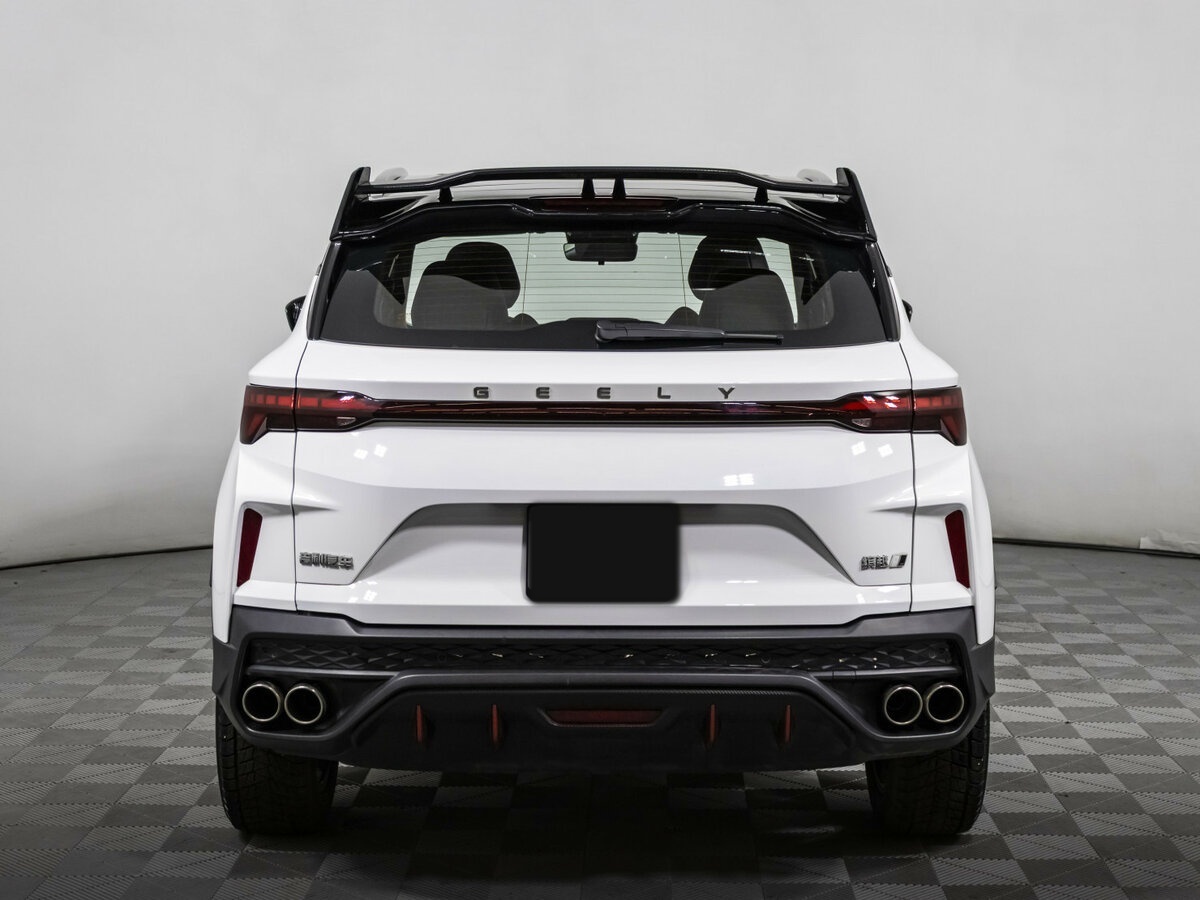 Geely Coolray с пробегом — 2023 год. Фото: #5