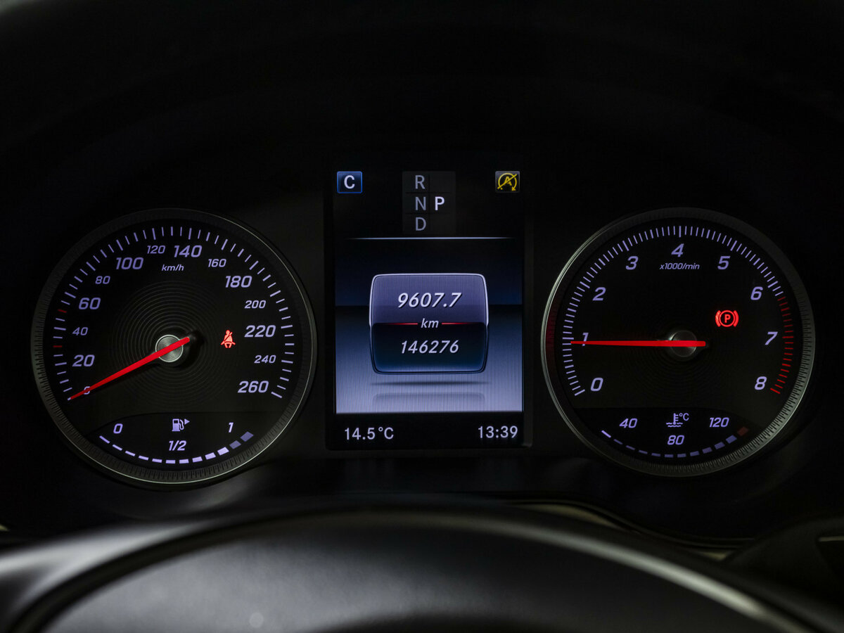 Mercedes-Benz GLC с пробегом — 2015 год. Фото: #8