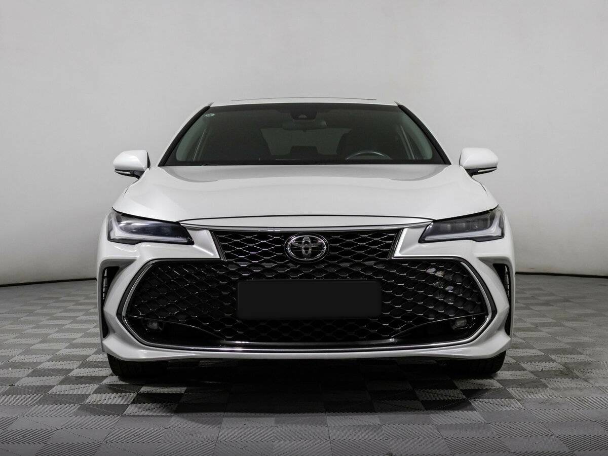 Toyota Avalon с пробегом — 2022 год. Фото: #1