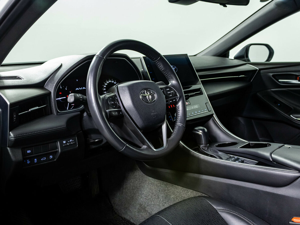 Toyota Avalon с пробегом — 2022 год. Фото: #8