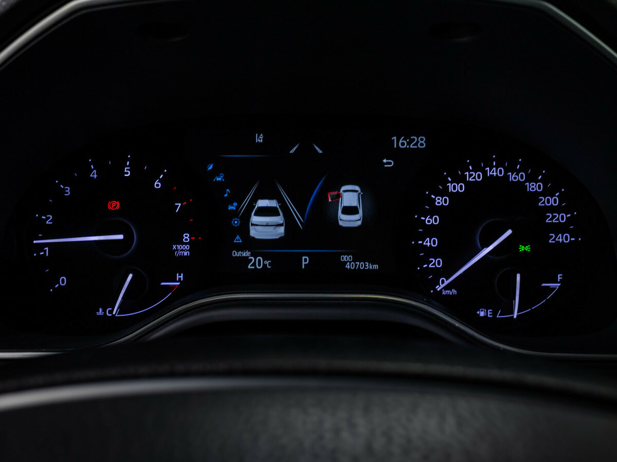 Toyota Avalon с пробегом — 2022 год. Фото: #9