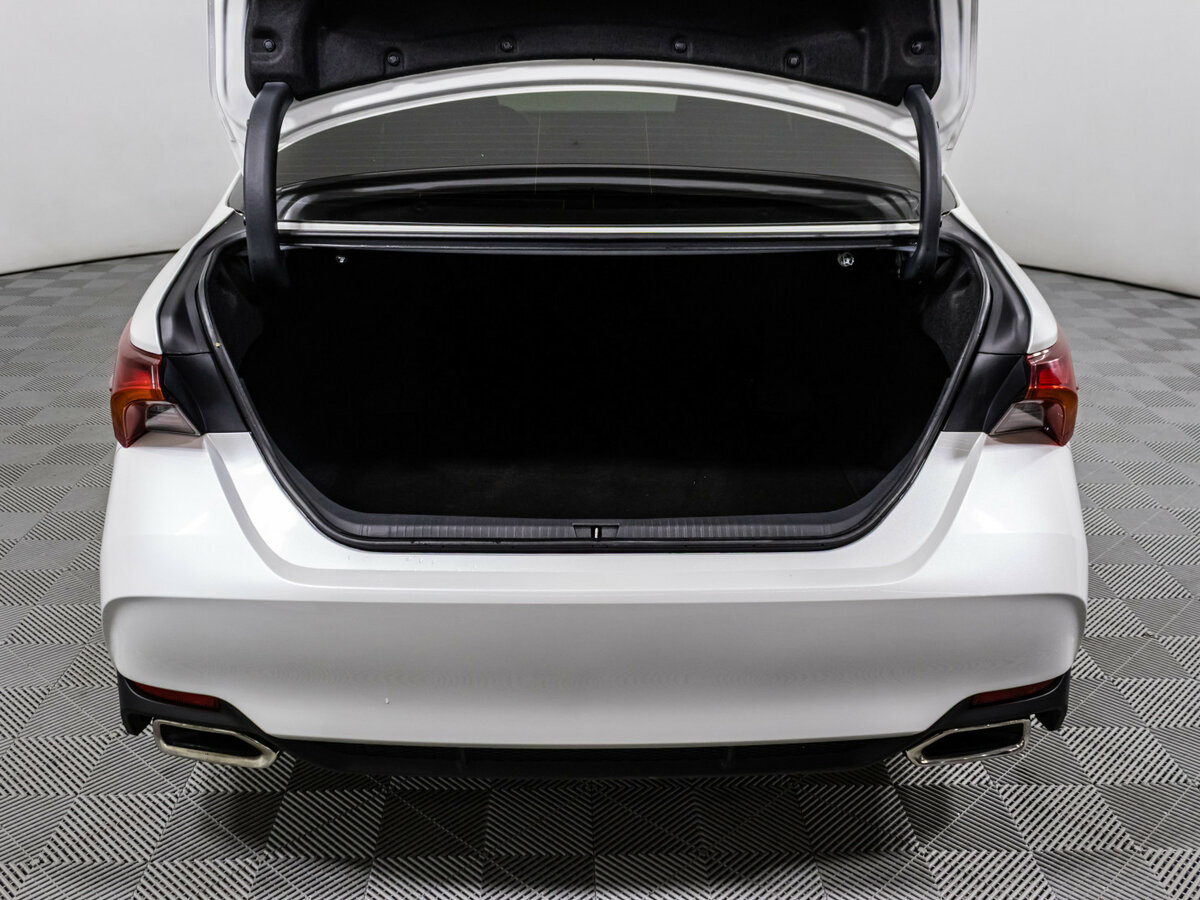 Toyota Avalon с пробегом — 2022 год. Фото: #16