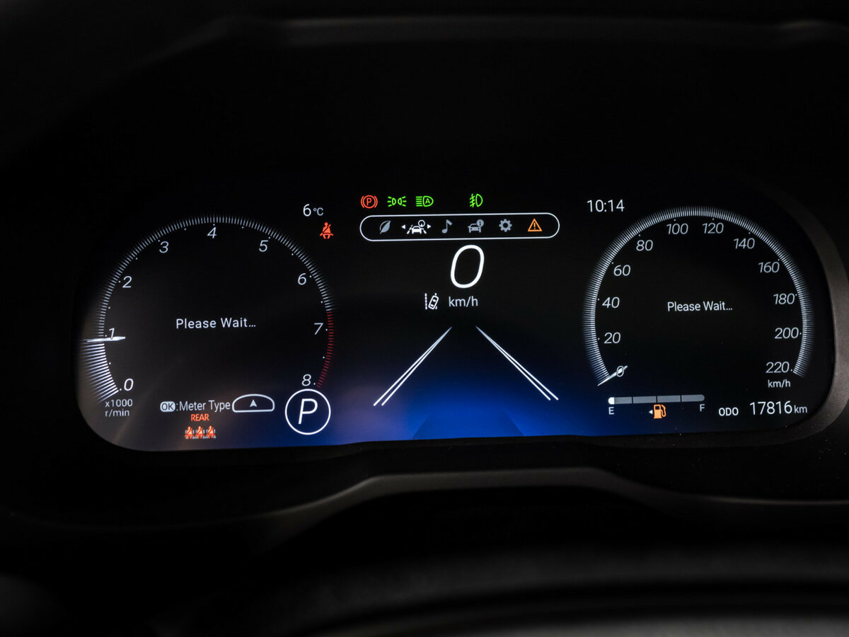 Toyota RAV4 с пробегом — 2024 год. Фото: #7