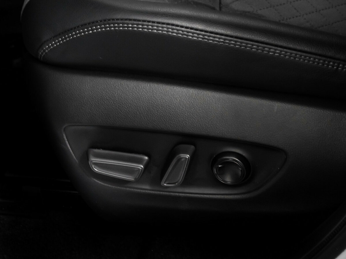 Toyota RAV4 с пробегом — 2024 год. Фото: #15