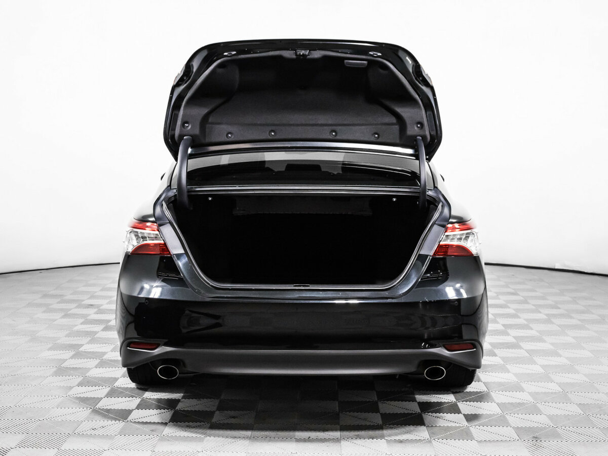 Toyota Camry с пробегом — 2022 год. Фото: #11