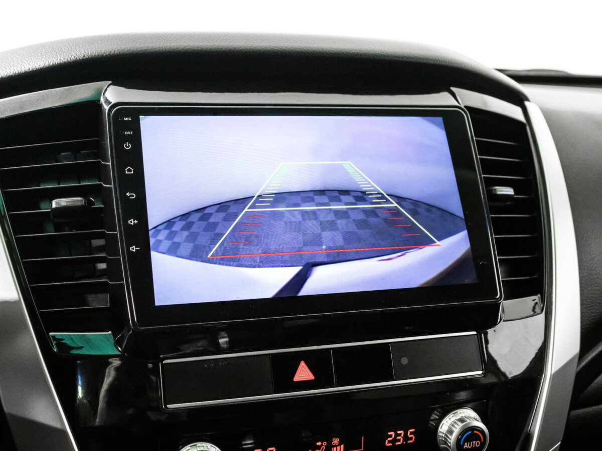 Mitsubishi Montero Sport с пробегом — 2022 год. Фото: #16