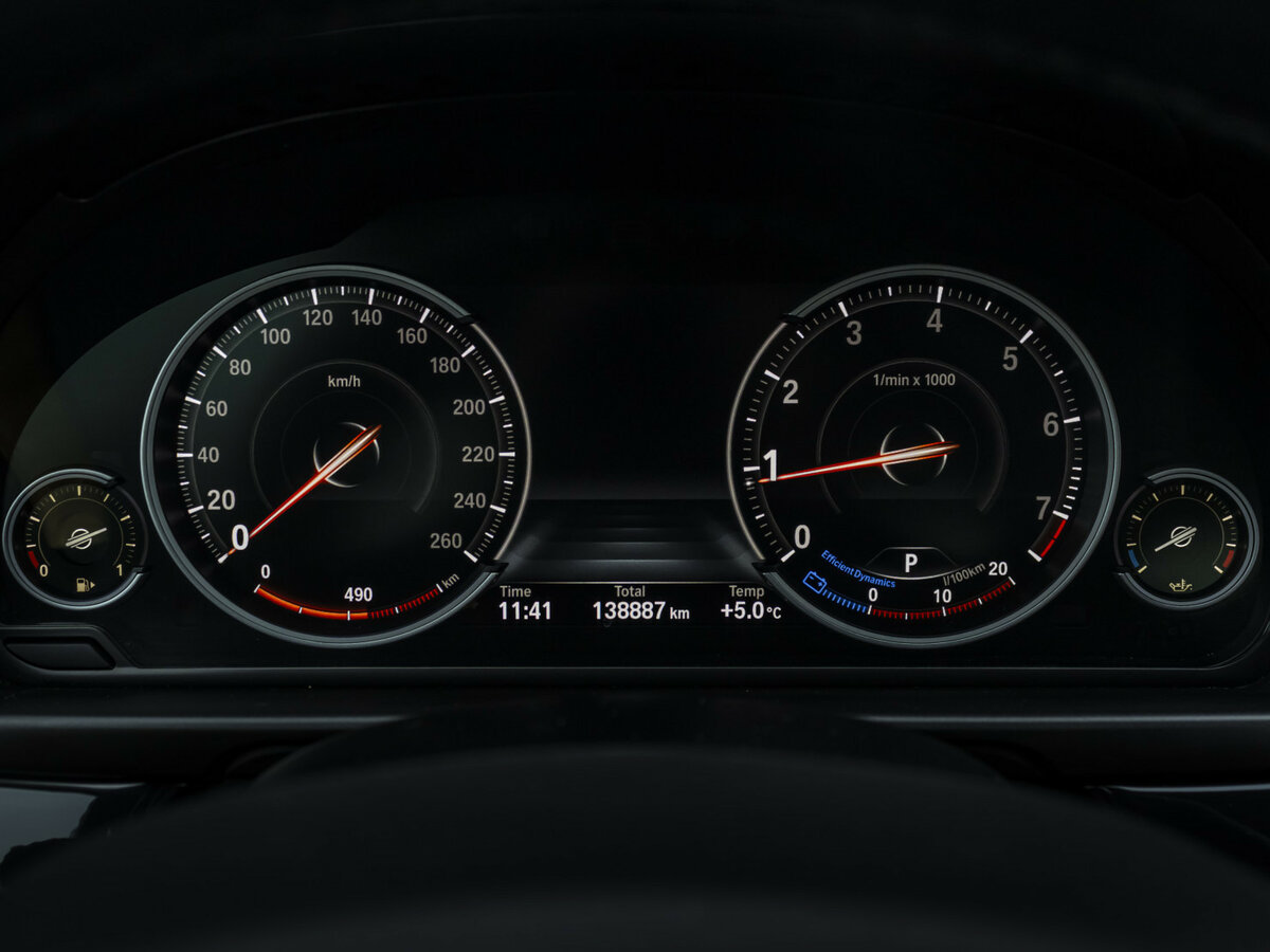 BMW 5 серии с пробегом — 2016 год. Фото: #11