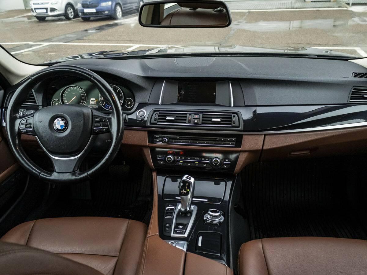 BMW 5 серии с пробегом — 2016 год. Фото: #12