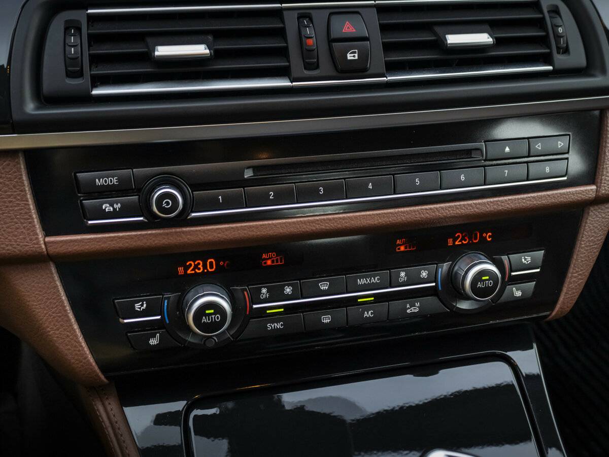 BMW 5 серии с пробегом — 2016 год. Фото: #15