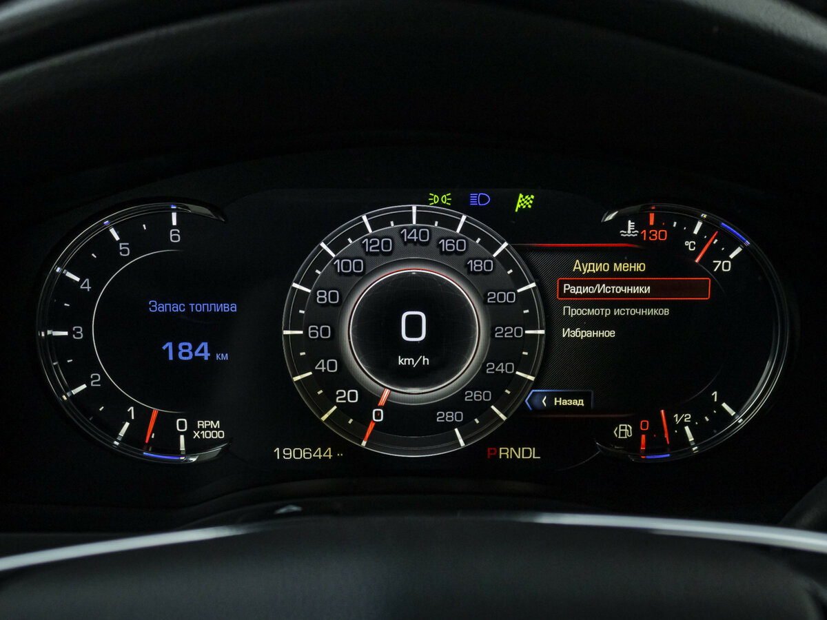 Cadillac Escalade с пробегом — 2017 год. Фото: #10