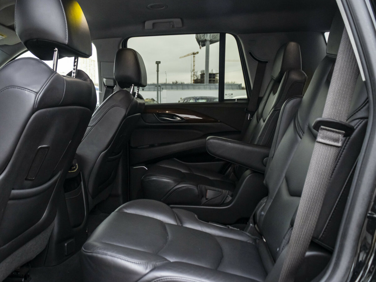 Cadillac Escalade с пробегом — 2017 год. Фото: #13