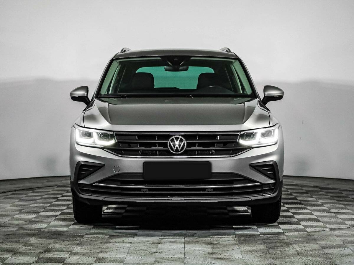 Volkswagen Tiguan с пробегом — 2021 год. Фото: #1