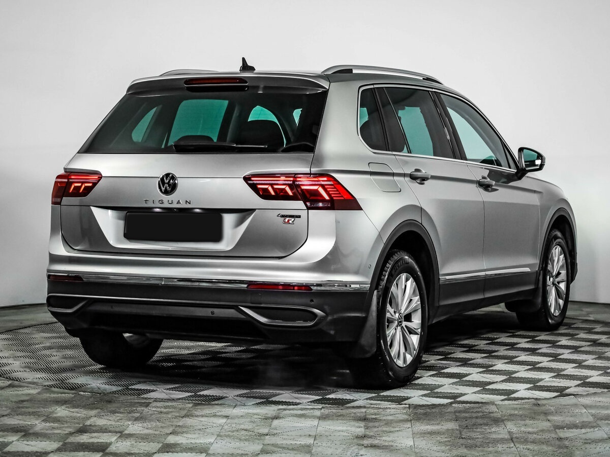 Volkswagen Tiguan с пробегом — 2021 год. Фото: #3
