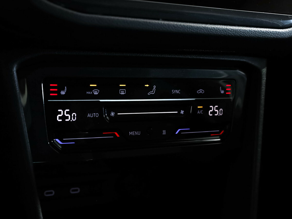 Volkswagen Tiguan с пробегом — 2021 год. Фото: #11