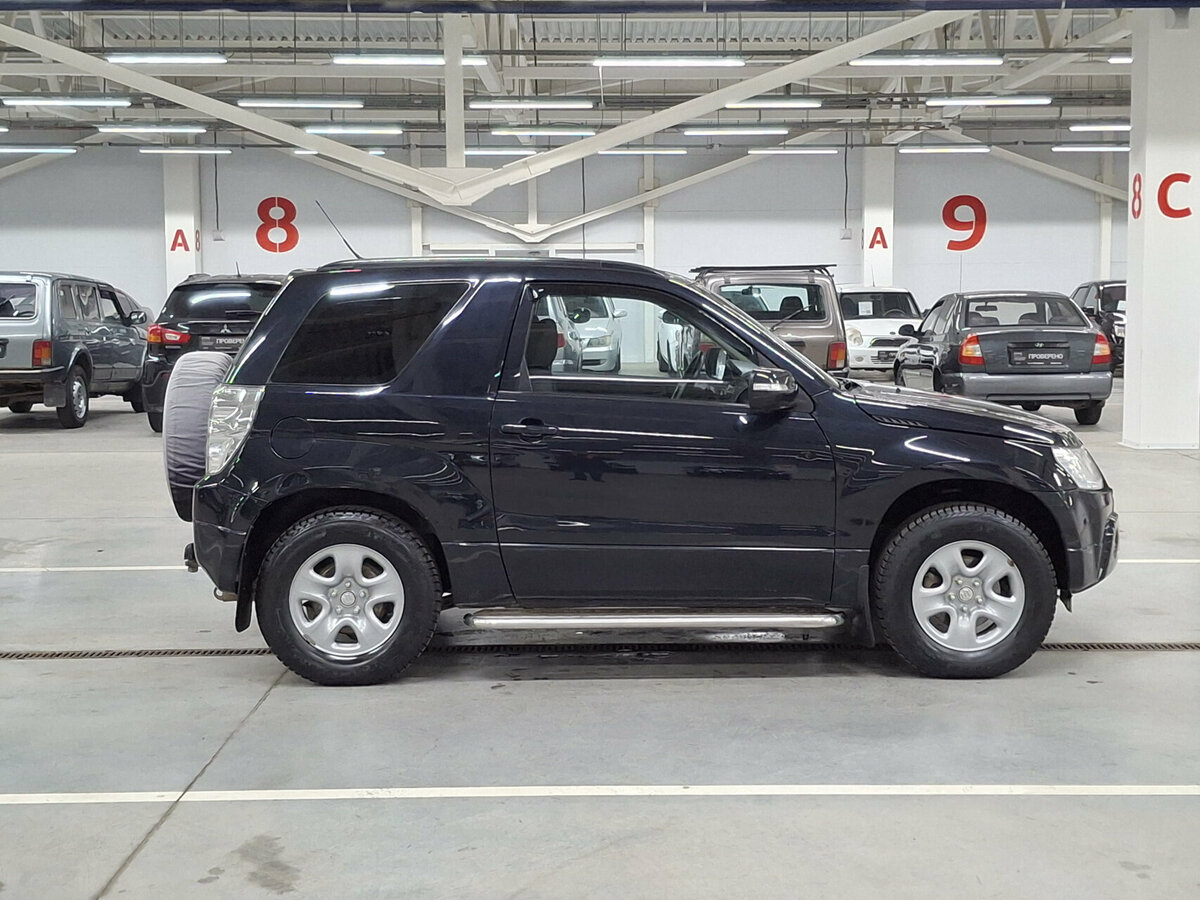 Suzuki Grand Vitara с пробегом — 2011 год. Фото: #3