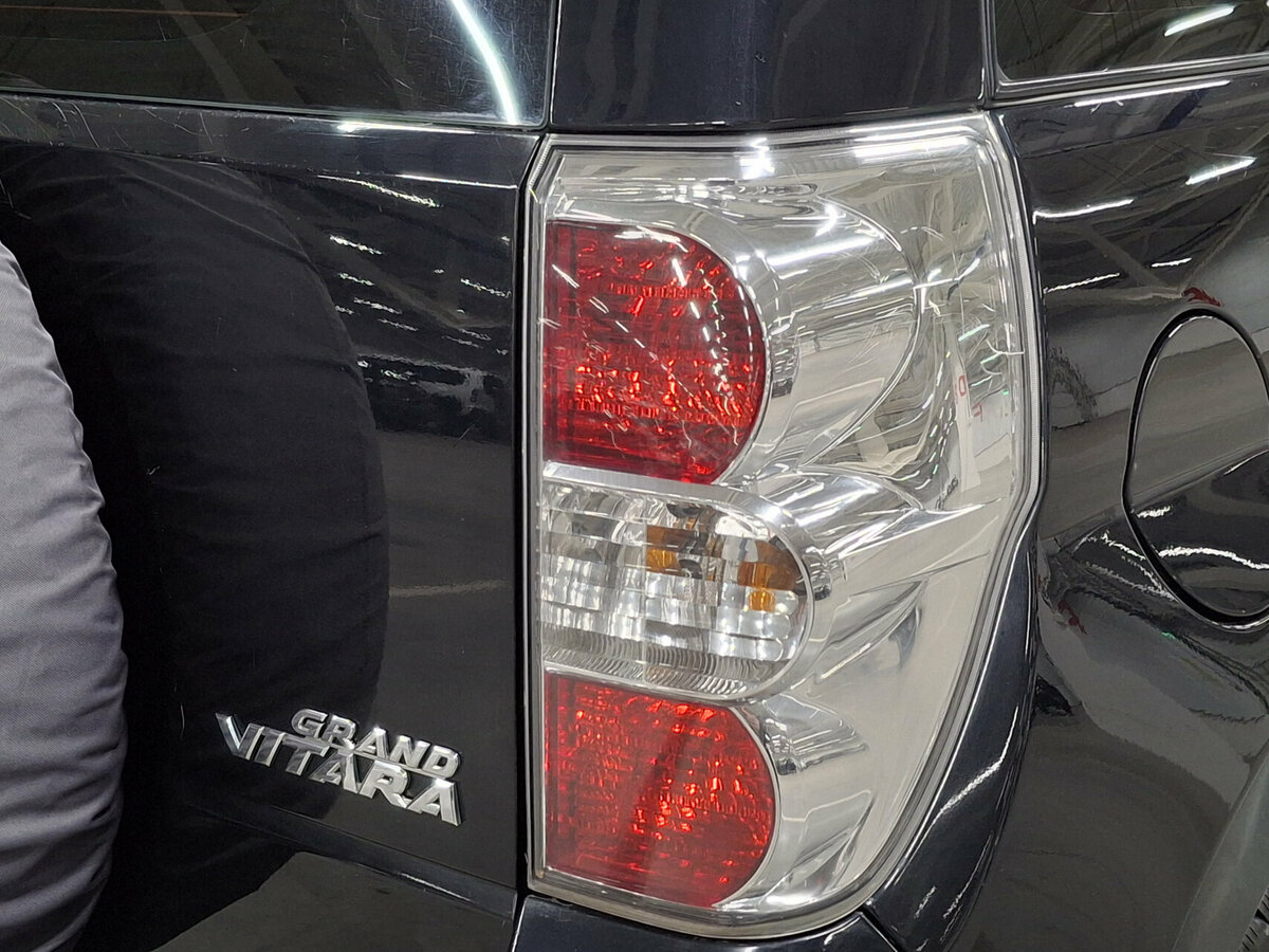 Suzuki Grand Vitara с пробегом — 2011 год. Фото: #8