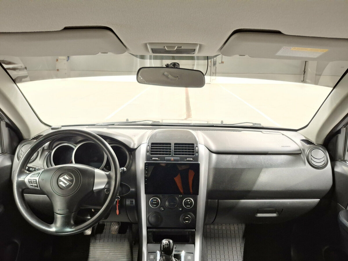 Suzuki Grand Vitara с пробегом — 2011 год. Фото: #13