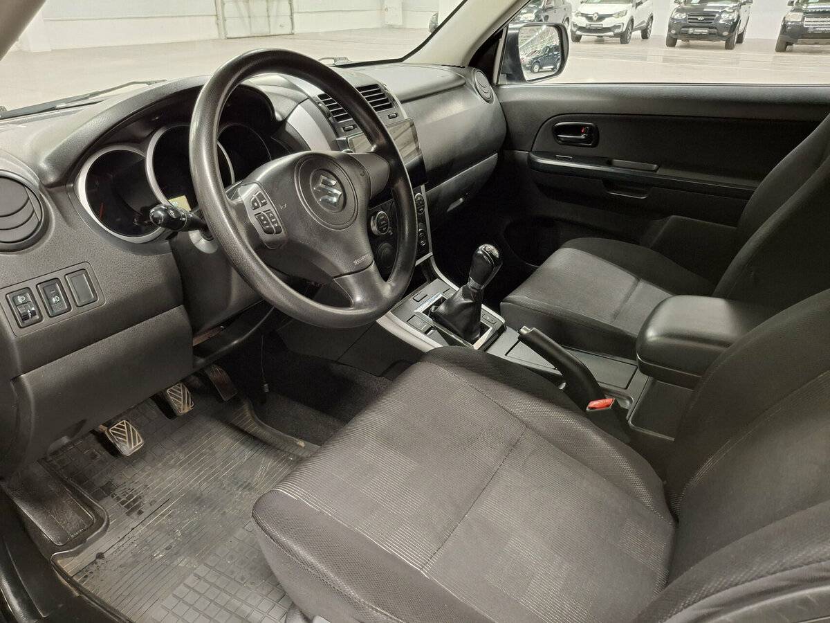 Suzuki Grand Vitara с пробегом — 2011 год. Фото: #15