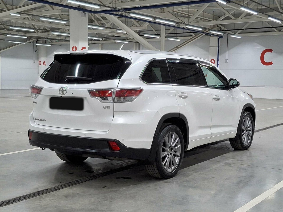 Toyota Highlander с пробегом — 2014 год. Фото: #4