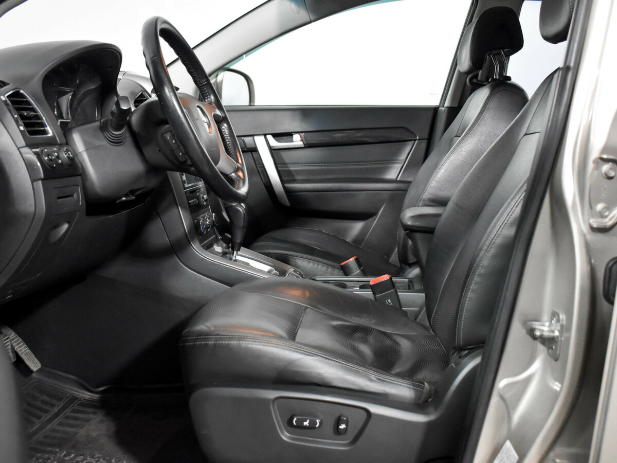 Chevrolet Captiva с пробегом — 2013 год. Фото: #9