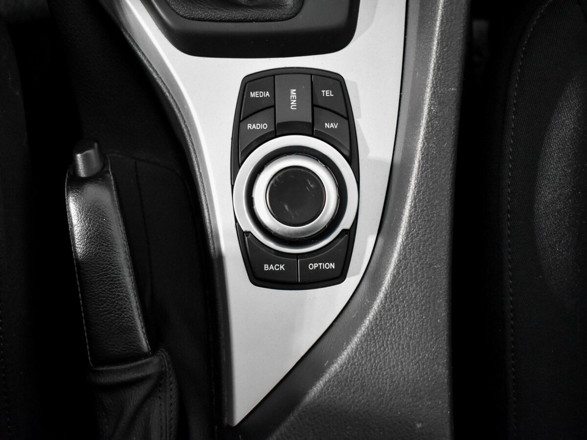 BMW X1 с пробегом — 2010 год. Фото: #8