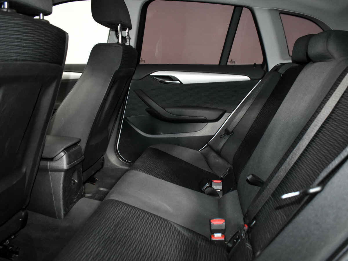 BMW X1 с пробегом — 2010 год. Фото: #11