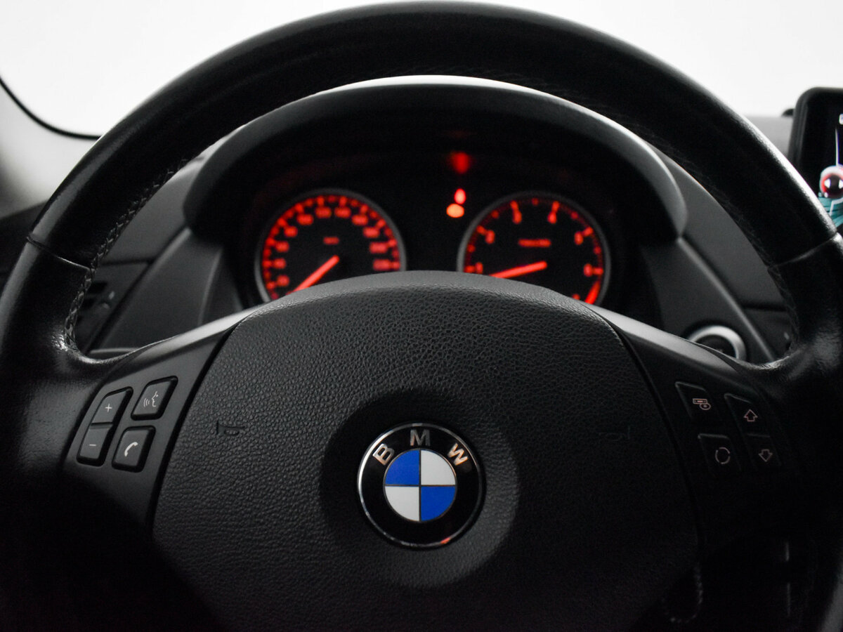 BMW X1 с пробегом — 2010 год. Фото: #15