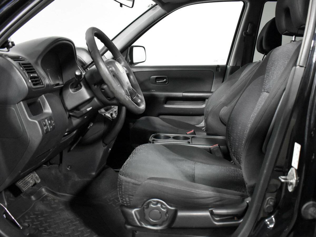 Honda CR-V с пробегом — 2005 год. Фото: #6