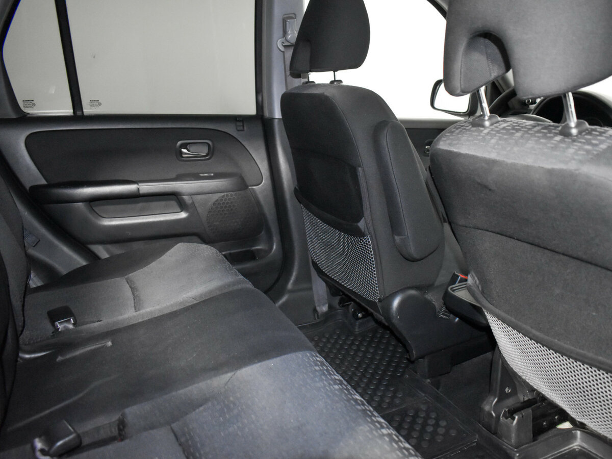 Honda CR-V с пробегом — 2005 год. Фото: #8