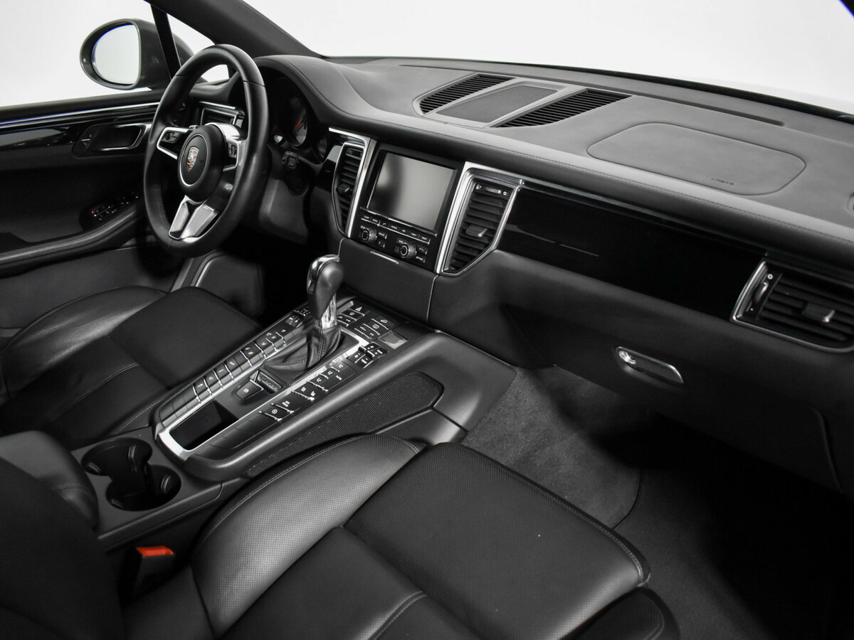 Porsche Macan с пробегом — 2014 год. Фото: #10