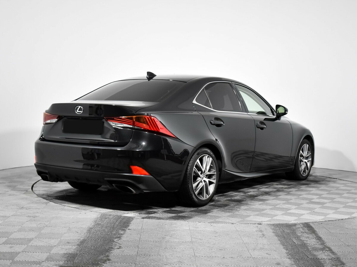 Lexus IS с пробегом — 2019 год. Фото: #4