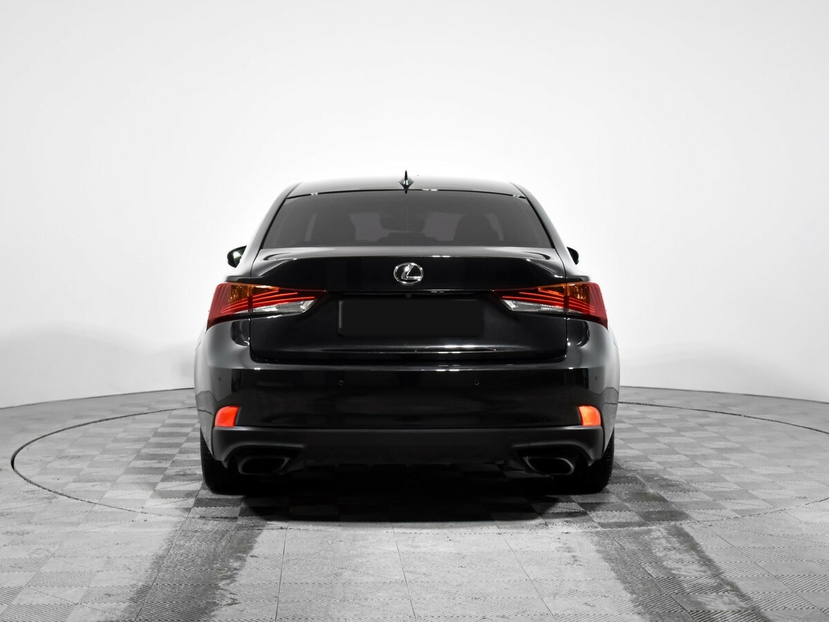 Lexus IS с пробегом — 2019 год. Фото: #5