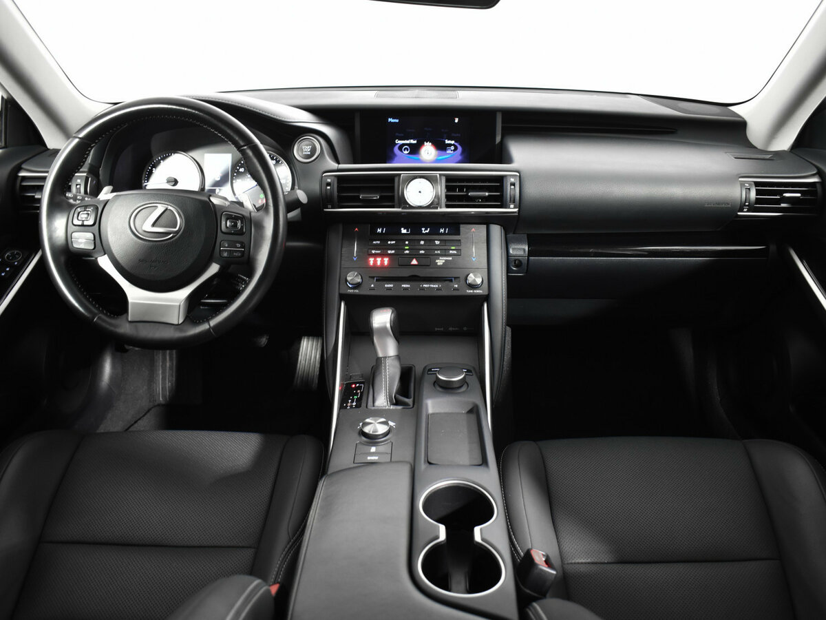 Lexus IS с пробегом — 2019 год. Фото: #10