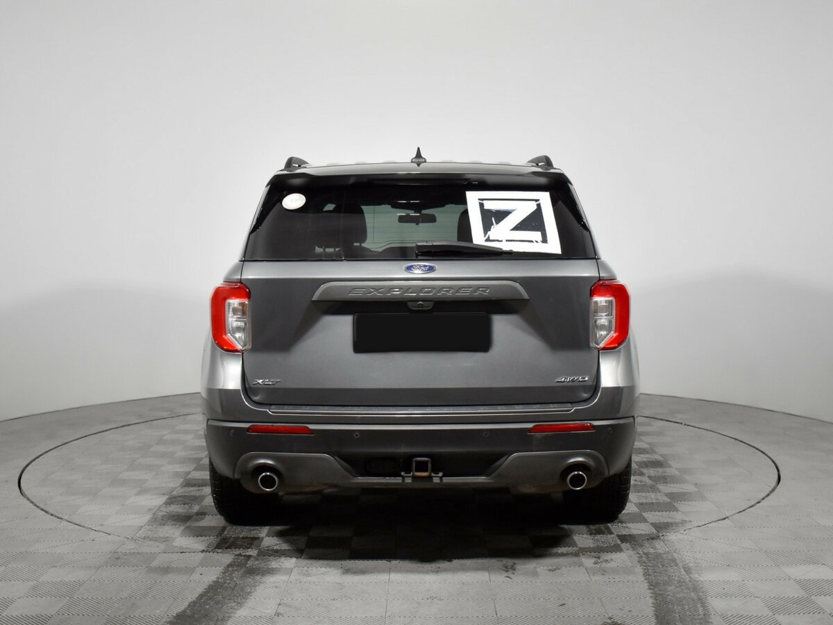 Ford Explorer с пробегом — 2021 год. Фото: #4