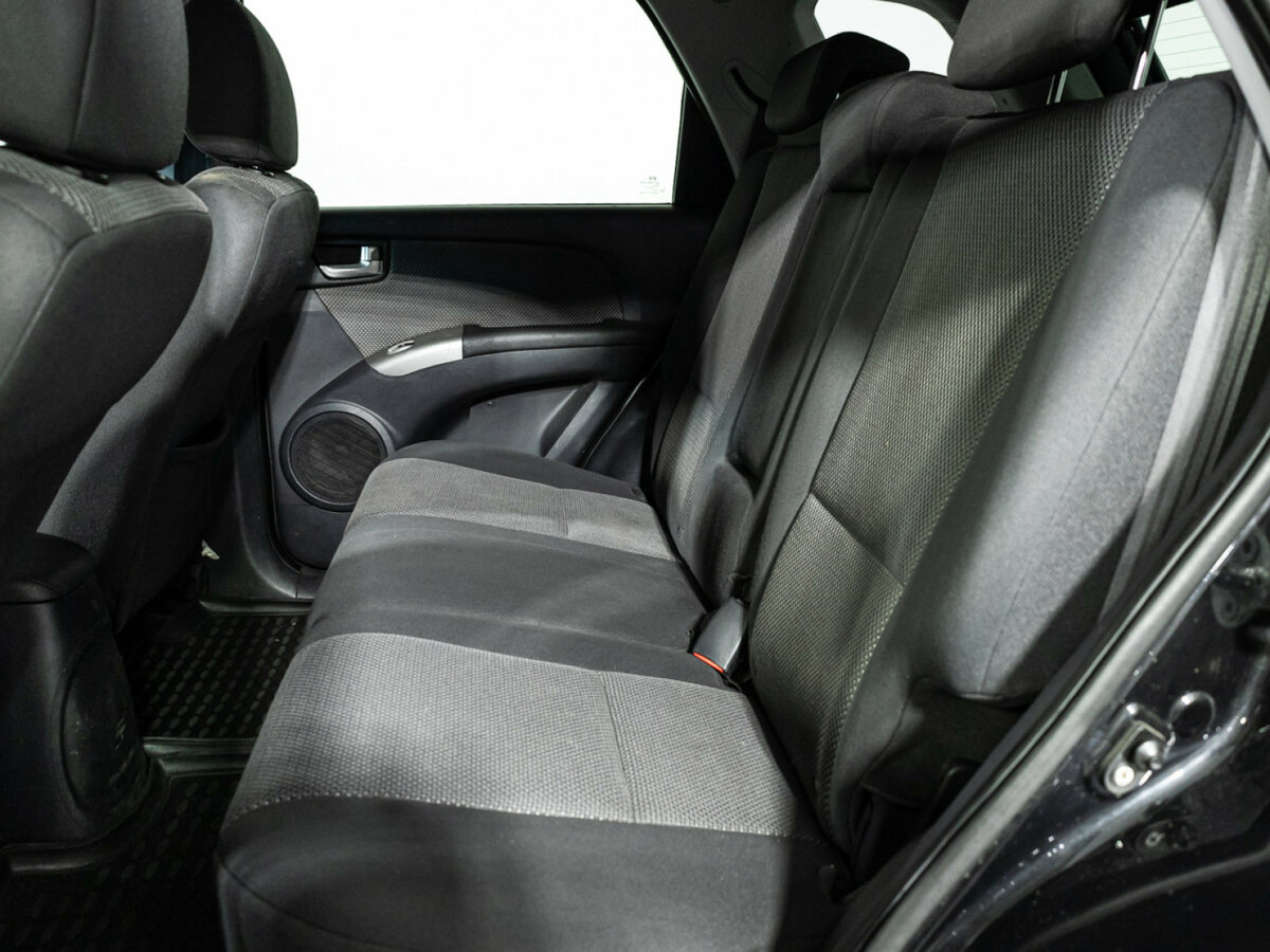 Kia Sportage с пробегом — 2010 год. Фото: #7