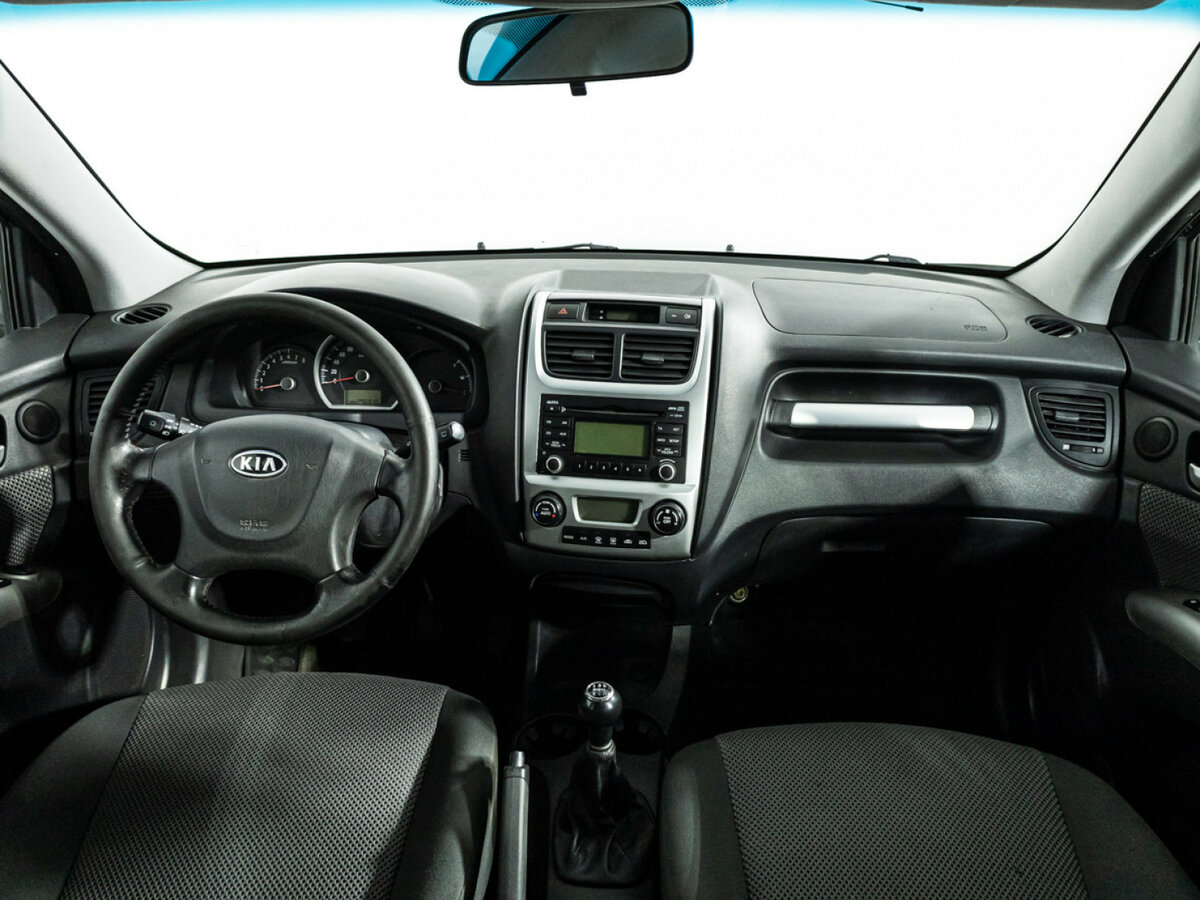 Kia Sportage с пробегом — 2010 год. Фото: #10