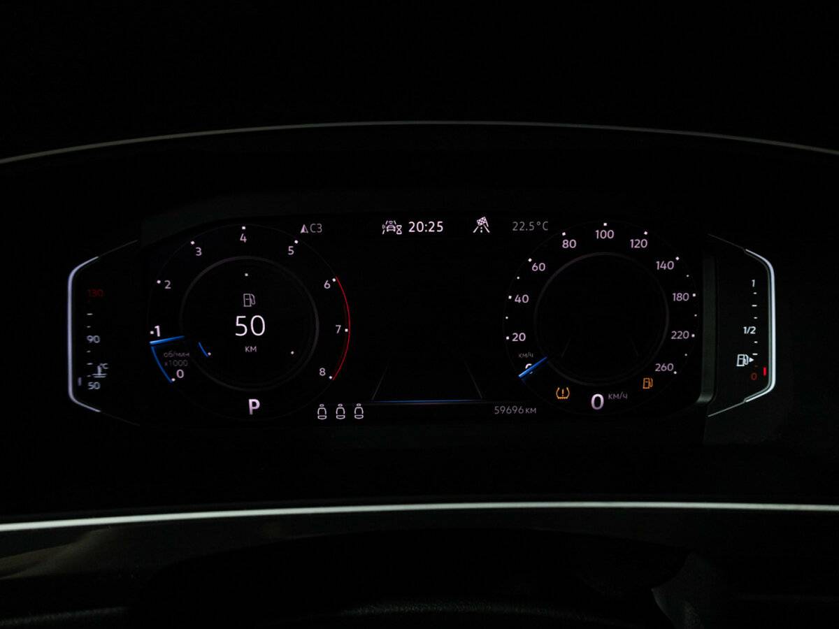 Volkswagen Tiguan с пробегом — 2021 год. Фото: #10