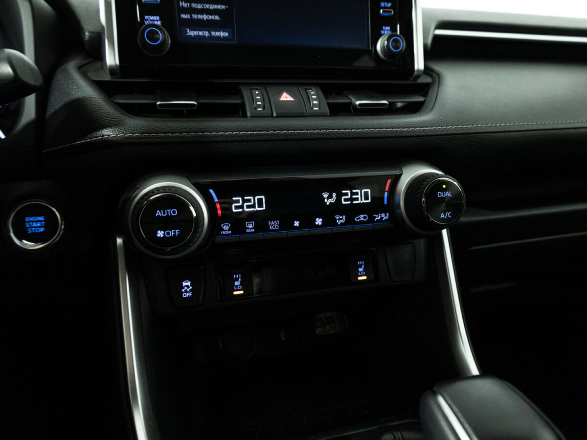 Toyota RAV4 с пробегом — 2021 год. Фото: #17