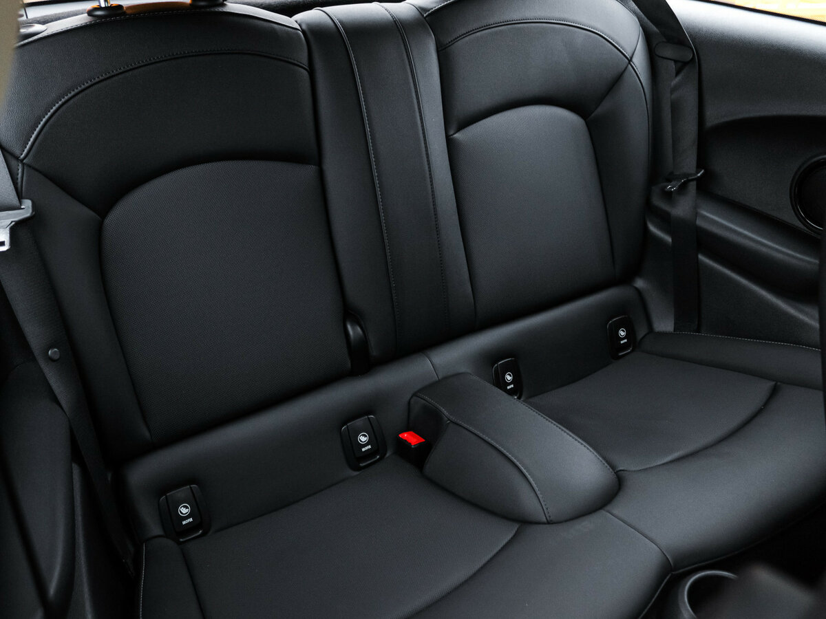 Mini Hatch с пробегом — 2024 год. Фото: #5