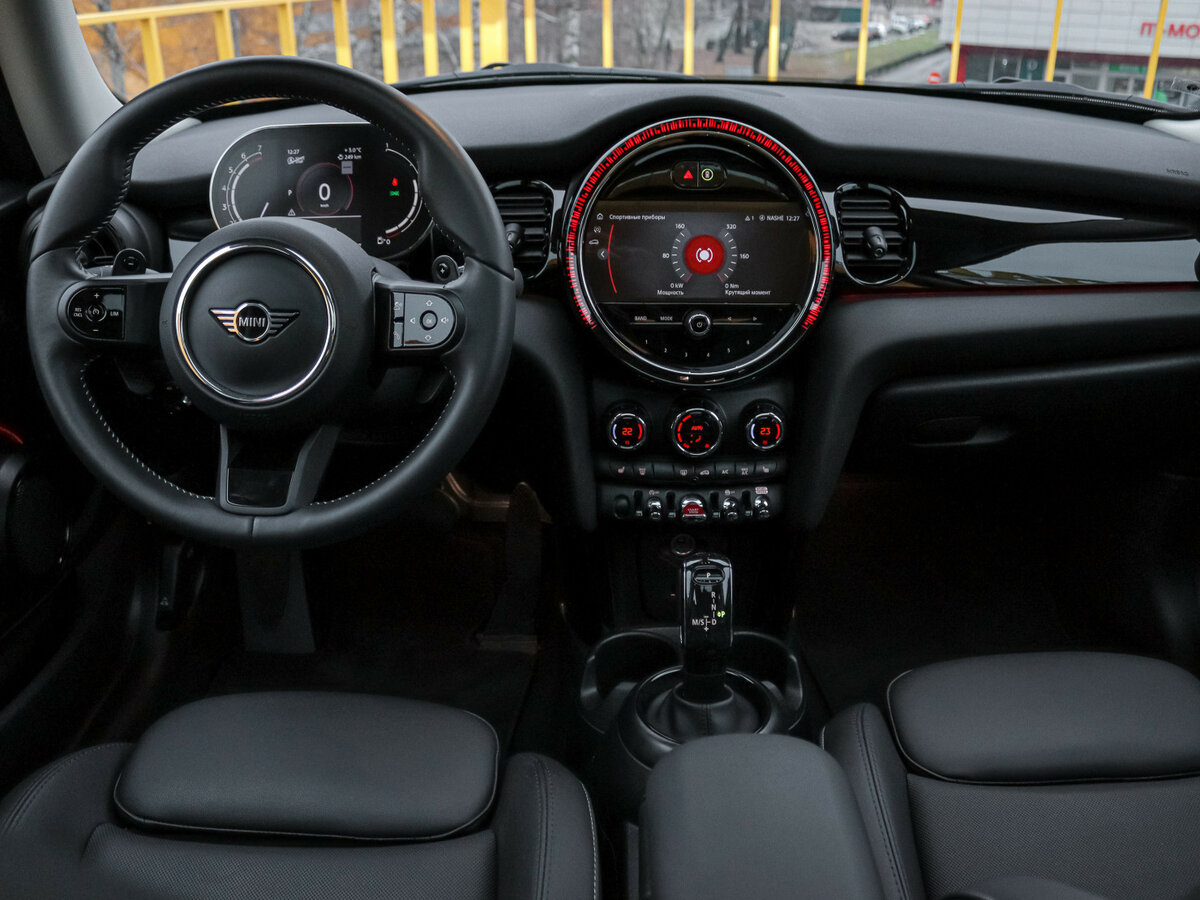 Mini Hatch с пробегом — 2024 год. Фото: #7