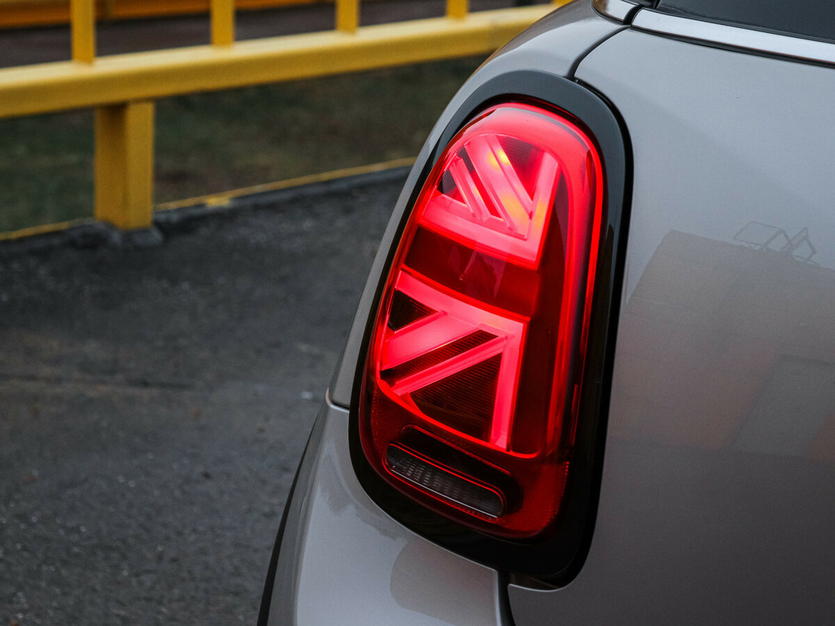 Mini Hatch с пробегом — 2024 год. Фото: #13