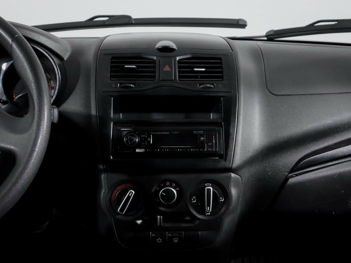 Lada (ВАЗ) Granta с пробегом — 2023 год. Фото: #10