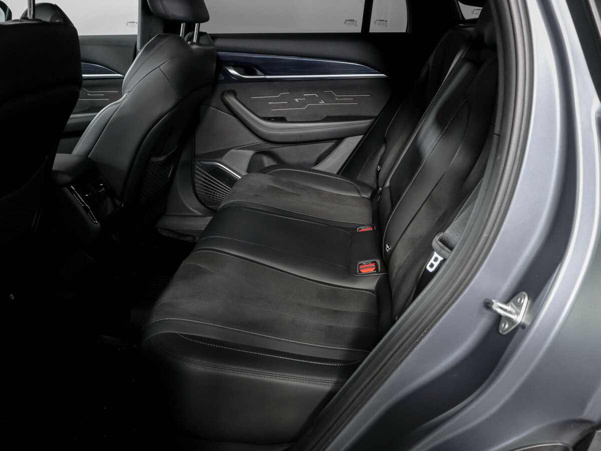 Geely Monjaro с пробегом — 2024 год. Фото: #9