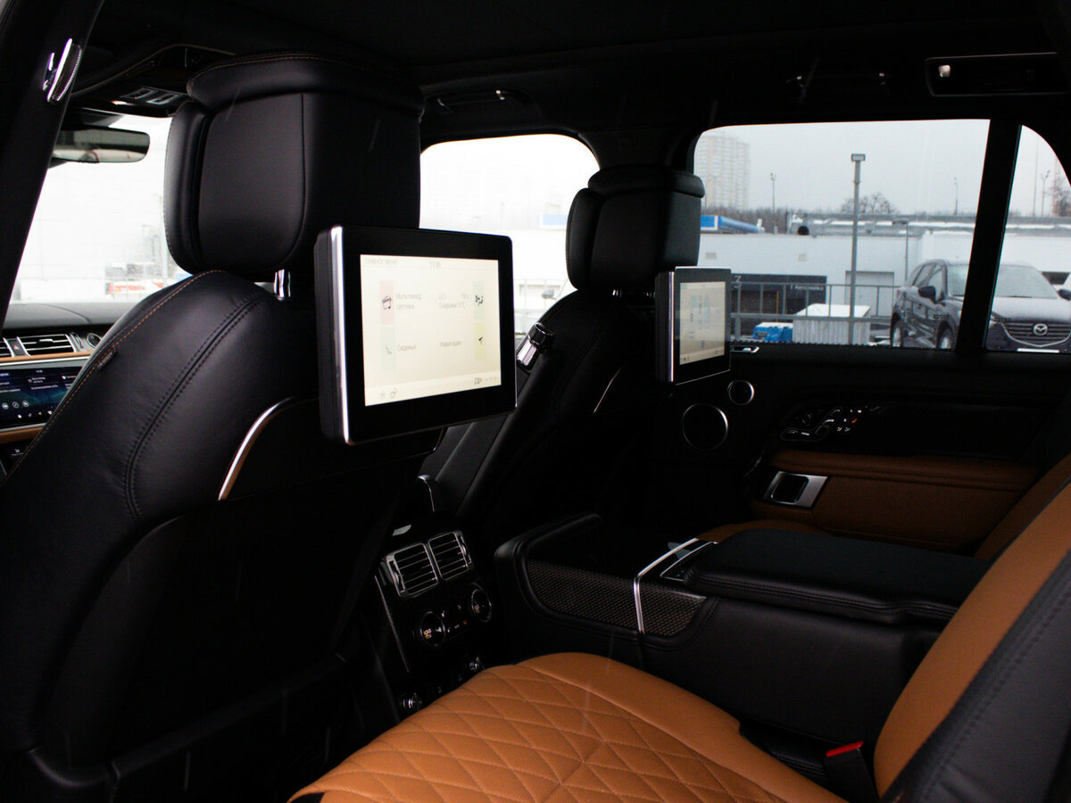 Land Rover Range Rover с пробегом — 2021 год. Фото: #16