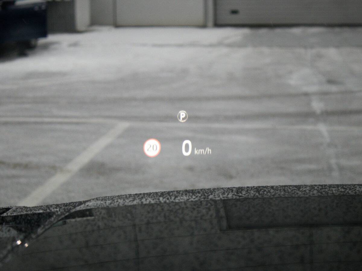 Land Rover Range Rover с пробегом — 2021 год. Фото: #18