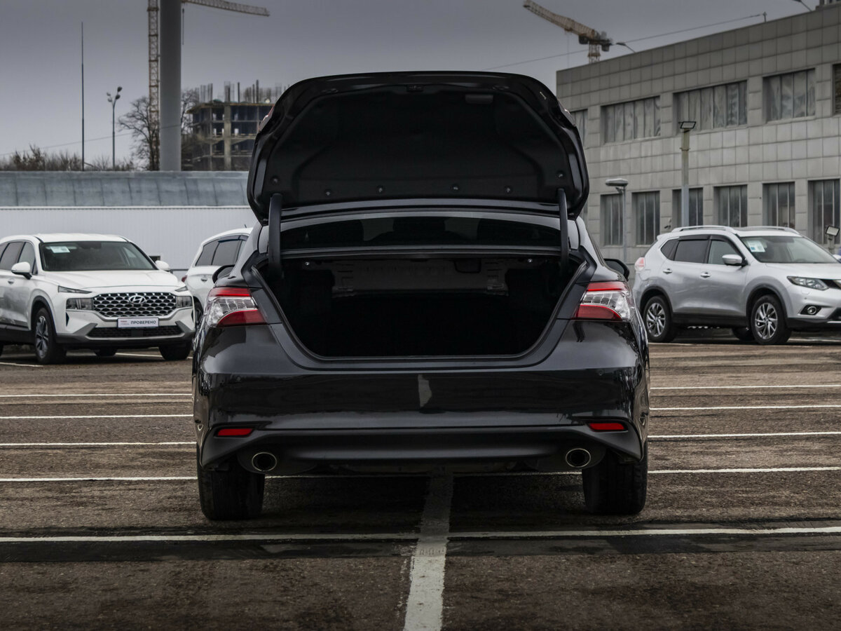 Toyota Camry с пробегом — 2023 год. Фото: #19