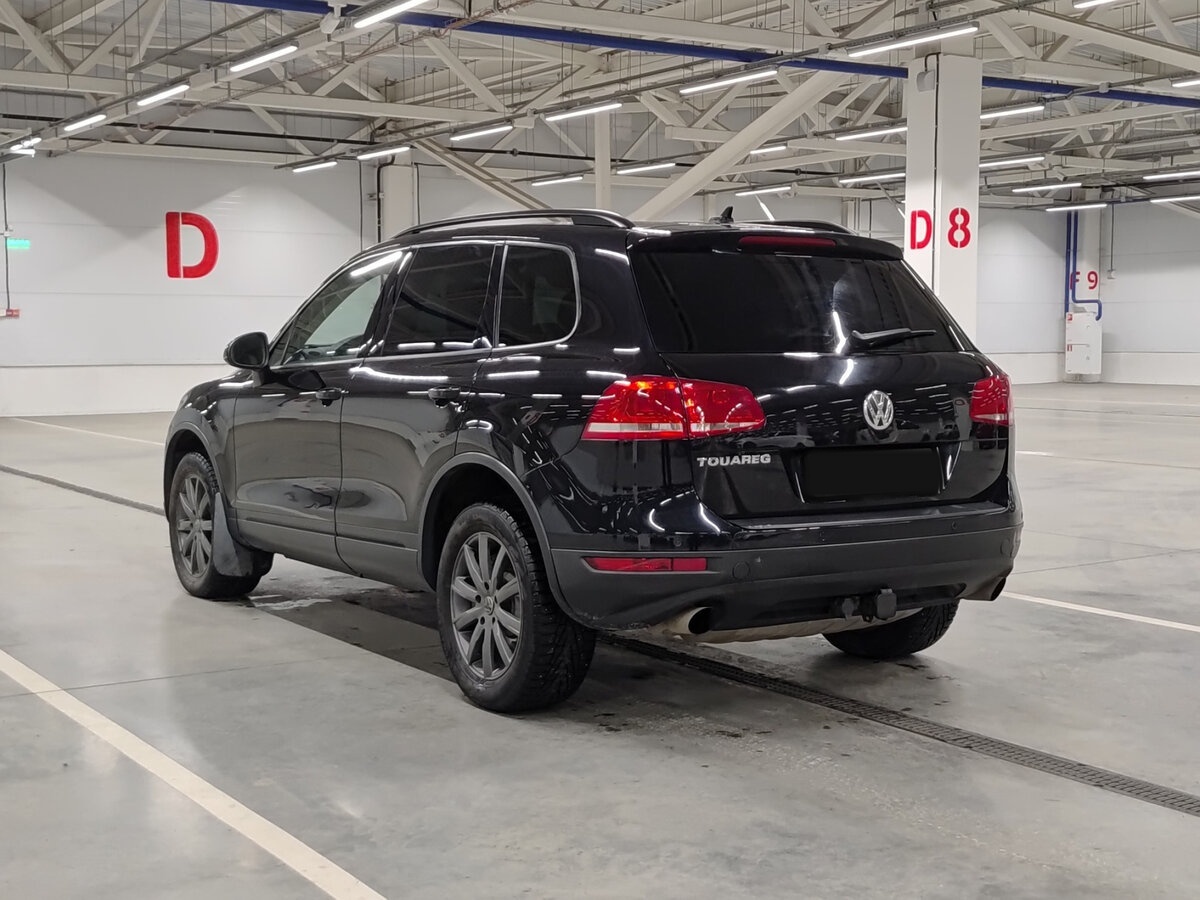 Volkswagen Touareg с пробегом — 2011 год. Фото: #6